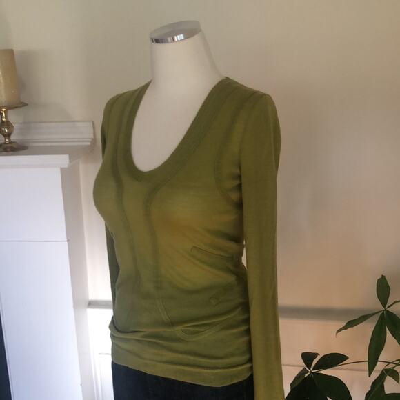BCBG Sheer Olive Green V-Neck Pullover Sweater Wool Blend XS Long Sleeve Knit - Picture 3 of 9
